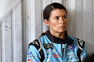 Danica Patrick perde lugar na Stewart-Haas em 2018
