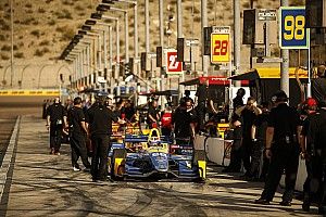 IndyCar drivers agree Phoenix show must improve