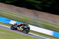 Donington WSBK: Sykes wins, Davies and Rea crash