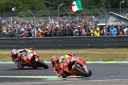 Márquez cree que la carcasa blanda es el elemento que le ha hecho sufrir más que Pedrosa