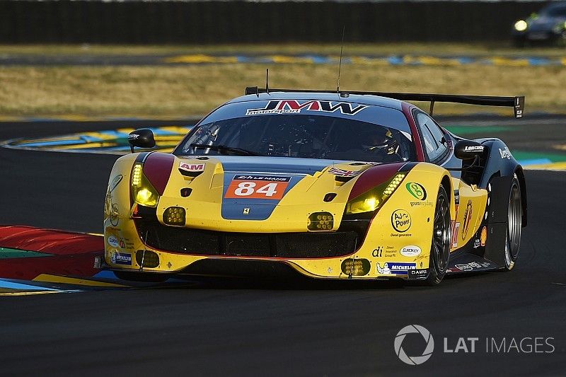 #84 JMW Motorsport Ferrari 488 GTE: Robert Smith, Will Stevens, Dries Vanthoor