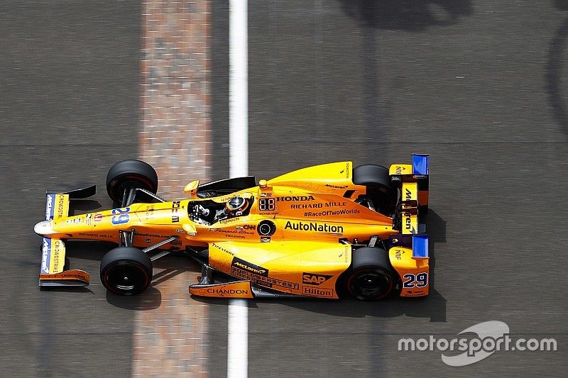 In beeld: Het Indy 500-debuut van Fernando Alonso