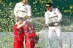 Bottas: "Habrá una bonita batalla con Hamilton a lo largo del año"