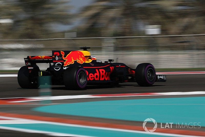 Ricciardo lacht om middelvingerincident: “Een gekneusde vinger!”