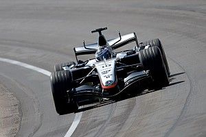 Raikkonen, Montoya ile eski günlerde yaşadıklarına gülüyor