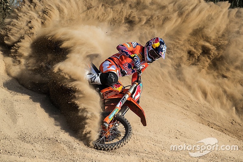 MX2: Jonass mist seizoensfinale na operatie, Prado kampioen