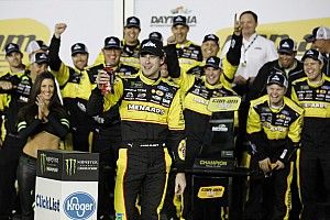Daytona 500: Ryan Blaney wins first Duel over Logano