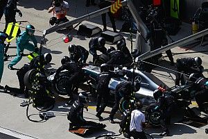 Mercedes rompió su propio récord de pitstop en China