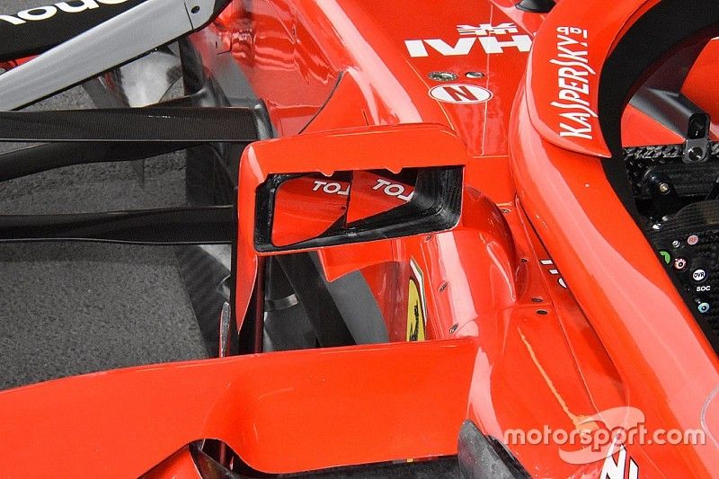 Технический анализ: зачем Ferrari заострила зеркала заднего вида