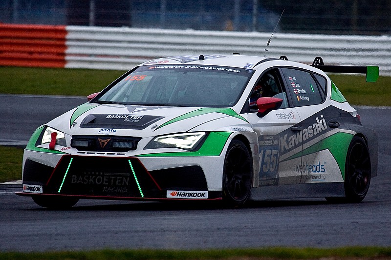 Doppietta Bas Koeten Racing nella 24h di Portimão, ma che miracolo per la Cupra #155