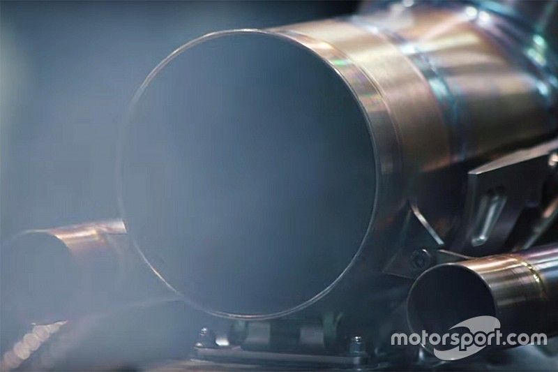 Mercedes pone en marcha el motor de su Fórmula 1 2019