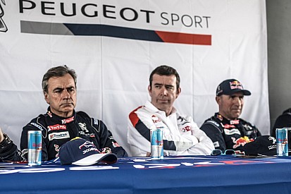 Dakar, Famin ritratta: "Non c'è strategia fra i piloti, basta che vinca Peugeot"