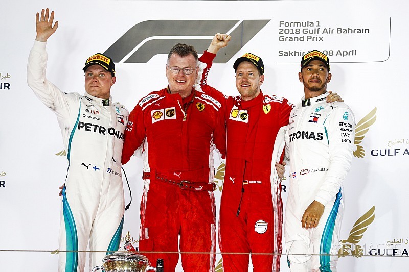 Bahreyn GP: Vettel kazandı, Bottas ve Mercedes'e geçit vermedi!