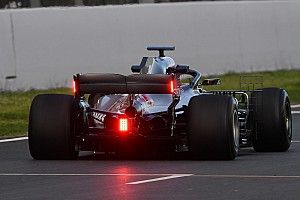Los autos de F1 tendrán las luces Led de lluvia en el ala trasera en 2019
