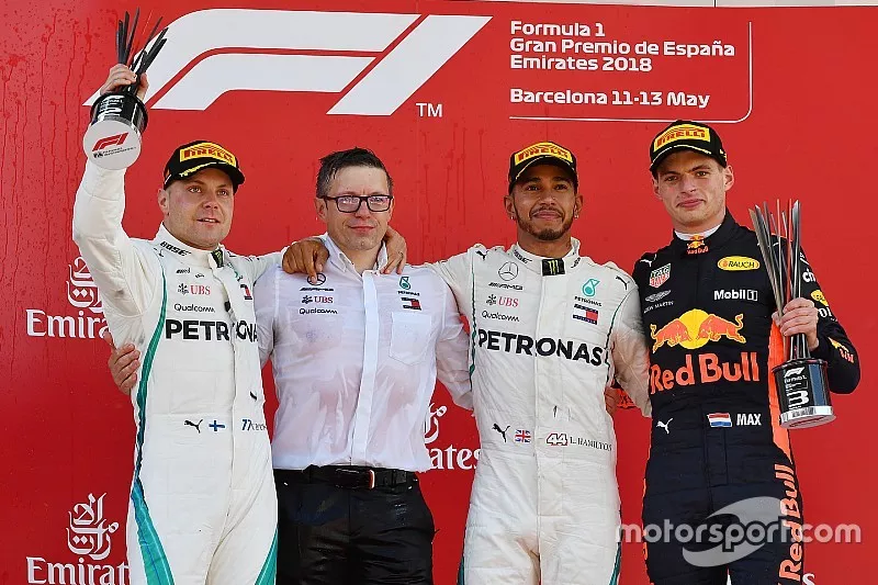 Valtteri Bottas, Mercedes-AMG F1, Peter Bonnington, Mercedes AMG F1 Race Engineer, Lewis Hamilton, Mercedes-AMG F1 and Max Verstappen, Red Bull Racing on the podium
