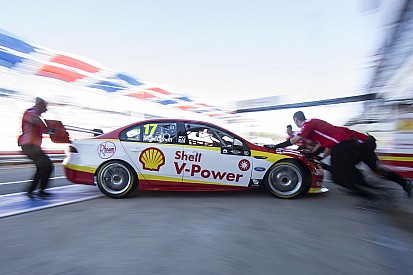 Adelaide 500: McLaughlin takes provisional Sunday pole