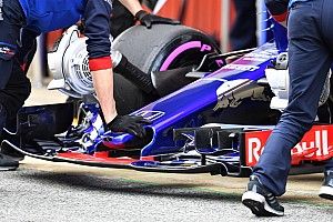 Kiderült, mennyi motort használt a Toro Rosso a teszteken