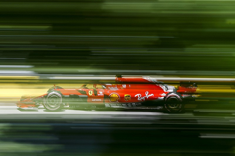 Vettel destrona a Hamilton de su dominio a una vuelta en Canadá