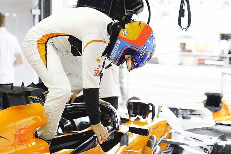 Алонсо упрекнул журналистов в стремлении выставить McLaren в негативном свете