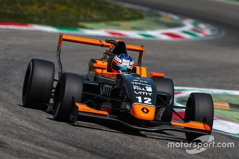 FR 2.0 Silverstone: Verschoor negende, probleemloze zege Fewtrell