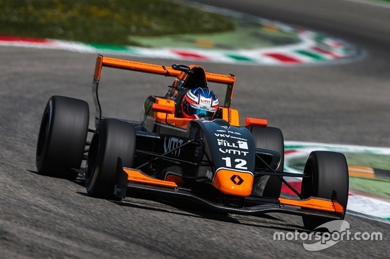 FR 2.0 Silverstone: Verschoor negende, probleemloze zege Fewtrell