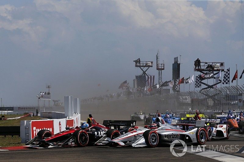 Start zum IndyCar-Saisonauftakt 2018 in St. Petersburg: Robert Wickens, Schmidt Peterson Motorsports Honda, Will Power, Team Penske Chevrolet