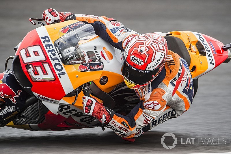 Márquez lideró con pista mojada en Termas y las Ducati deberán pasar por la Q1