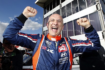 Il sogno di Tarquini: "Hyundai fantastica, spero di continuare così"