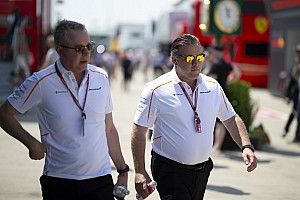 A McLaren egyszerűen döntésképtelen