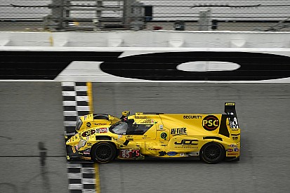 Mixed success for Canadians in Daytona
