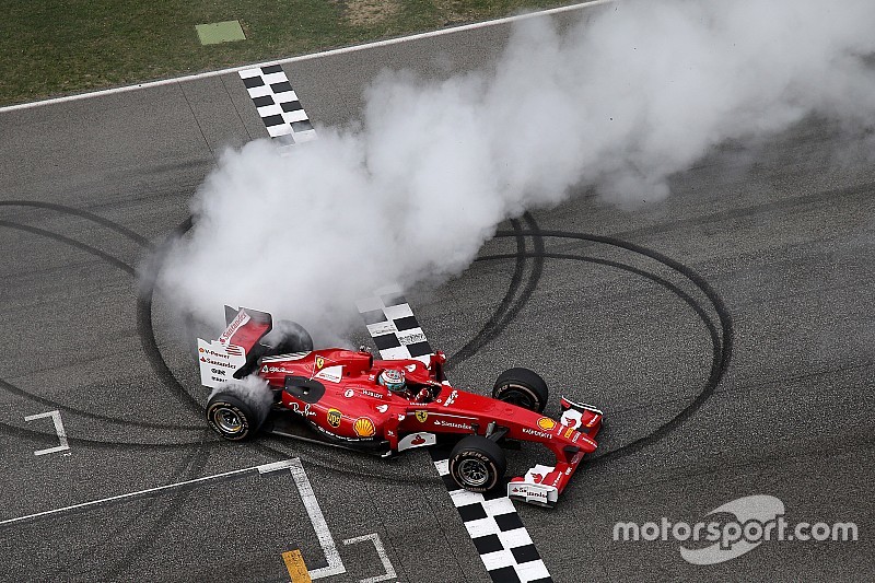 Gallery: Ferrari F1 cars demo at World Finals