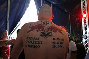 "Labdarúgó-világbajnokság? Itt van nekünk Max Verstappen"