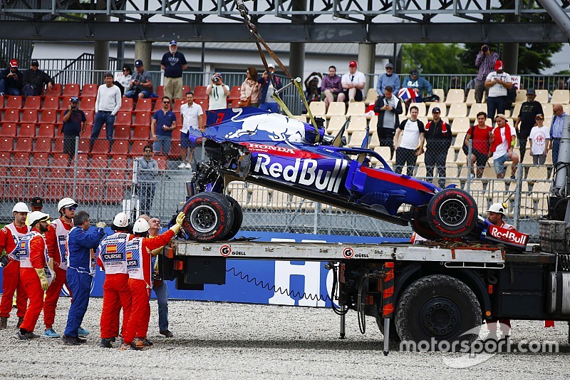 Toro Rosso-coureurs reden voor ruim twee miljoen schade in 2018
