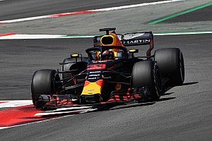 Verstappen snelste tijdens eerste in-season testdag in Barcelona