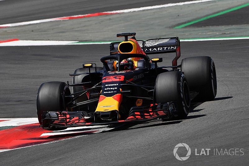 Verstappen snelste tijdens eerste in-season testdag in Barcelona