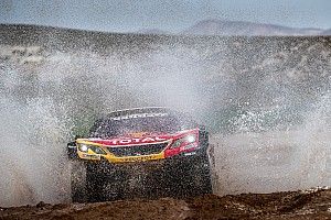 Autos, étape 10 - Peterhansel gagne et passe deuxième