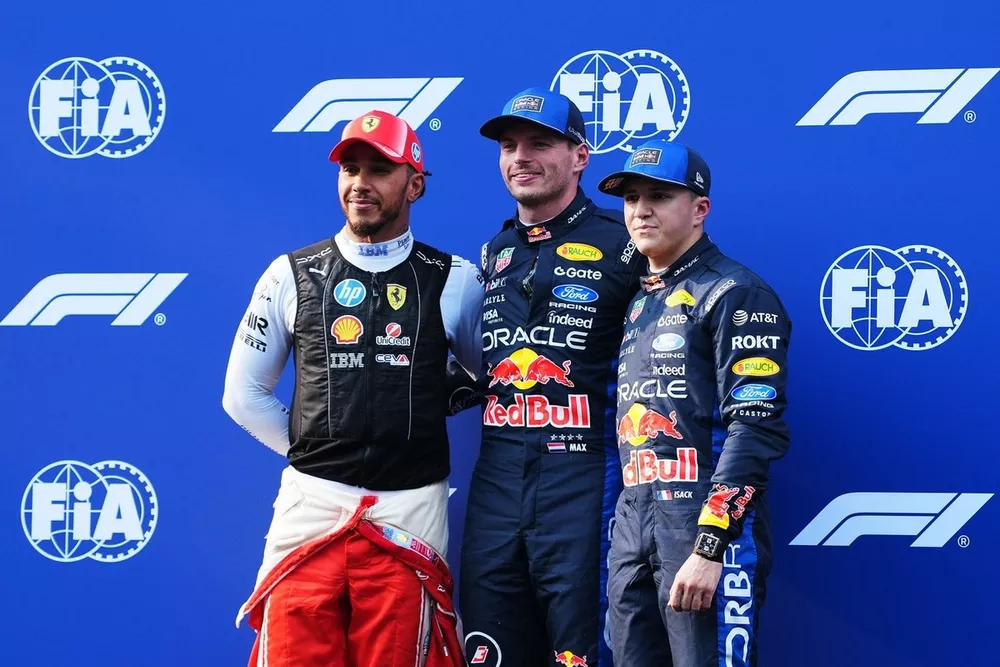 The Vintage Front Row: Verstappen and Hamilton Turn Back the Clock at Sepang — image 3