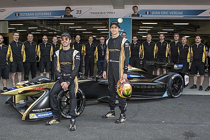 GALERÍA: equipo de Esteban Gutiérrez se toma la foto oficial