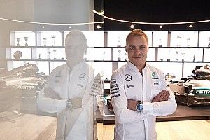 Mercedes confirms Bottas as Hamilton's teammate