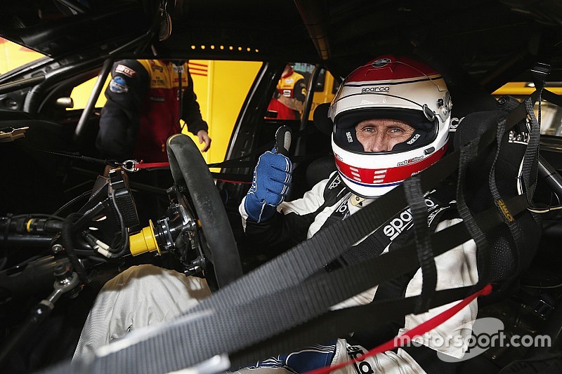 Roberto Ravaglia torna in pista nel MINI Challenge a Vallelunga