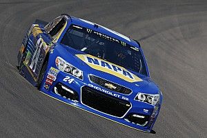 Chase Elliott wins Stage 2 at Phoenix as penalty costs Logano
