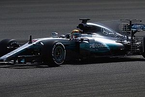 Test Bahrain, Day 1: Hamilton porta in vetta la Mercedes dopo 3 ore