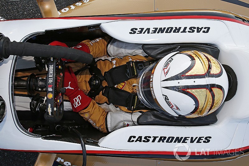 "Voy a seguir pilotando en 2018", asegura Helio Castroneves