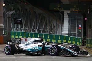 Mercedes no se arrepiente de su distancia entre ejes