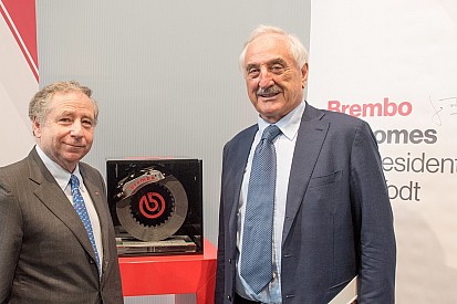 Jean Todt ha visitato la sede della Brembo a Curno