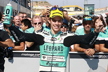Aragon Moto3: Mir wins thrilling sprint by 0.043s
