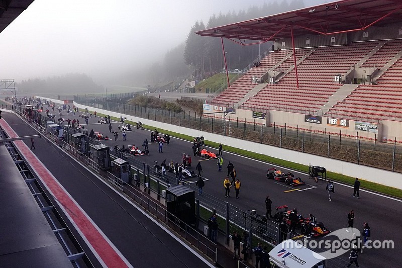 Eurocup Spa: Kabut tebal, Race 1 berjalan prematur