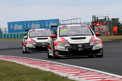 Colciago blessé, Michelisz reprend du service à Buriram
