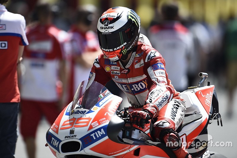 Lorenzo tak ingin hanya sekadar podium