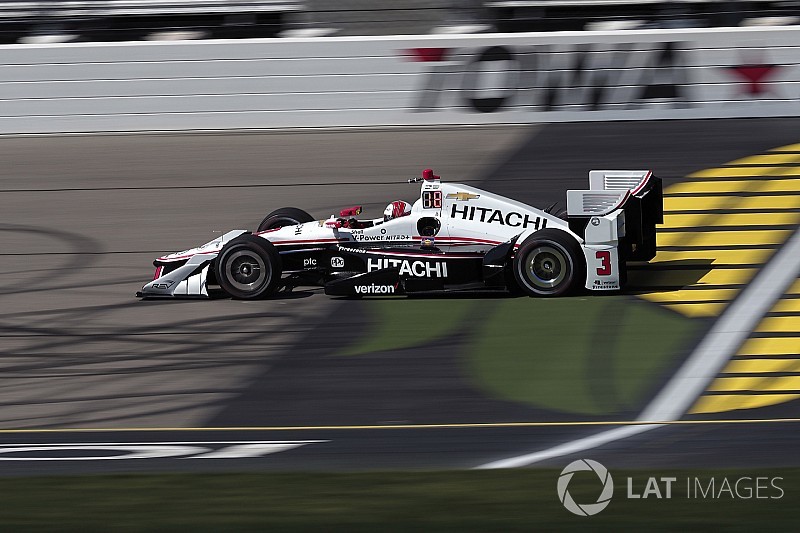 Course - Castroneves remporte sa première course en trois ans !